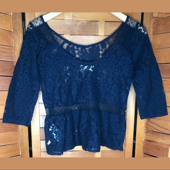 Hollister Low Back Lace Top - Picture 2 of 3